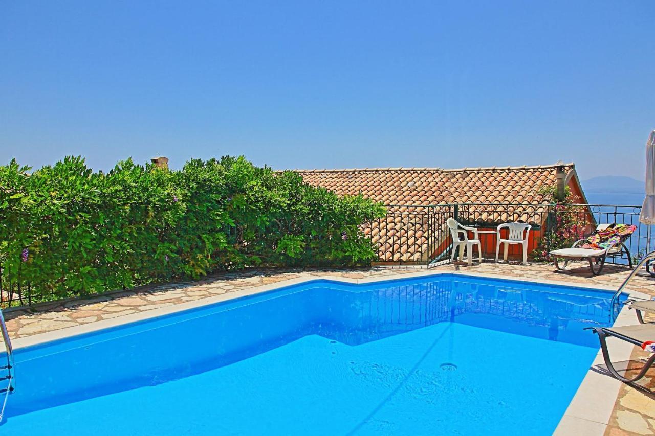 Villa Seaview Calypso Nisaki  Esterno foto