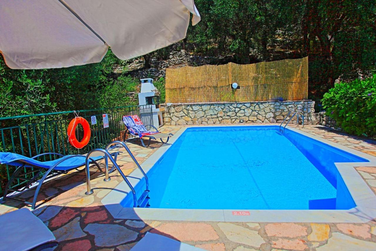 Villa Seaview Calypso Nisaki  Esterno foto